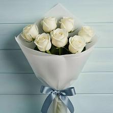 Букет 7 Белых роз Эдлесс Лав в Называевске