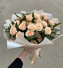 Букет Кремовые розы Латте в Называевске