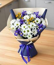 Букет цветов из:  Розы, Ирисы и Хризантемы в Называевске